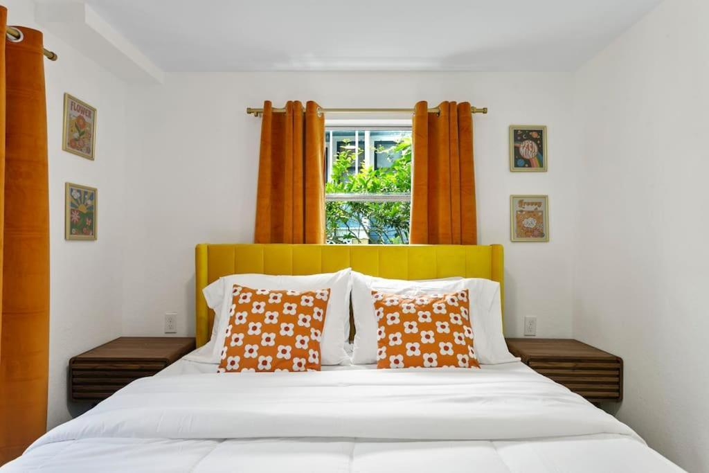 טאמפה That 70'S Themed Apt Close To Coffee, Food + Shops מראה חיצוני תמונה