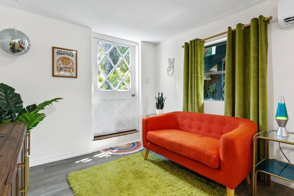 טאמפה That 70'S Themed Apt Close To Coffee, Food + Shops מראה חיצוני תמונה
